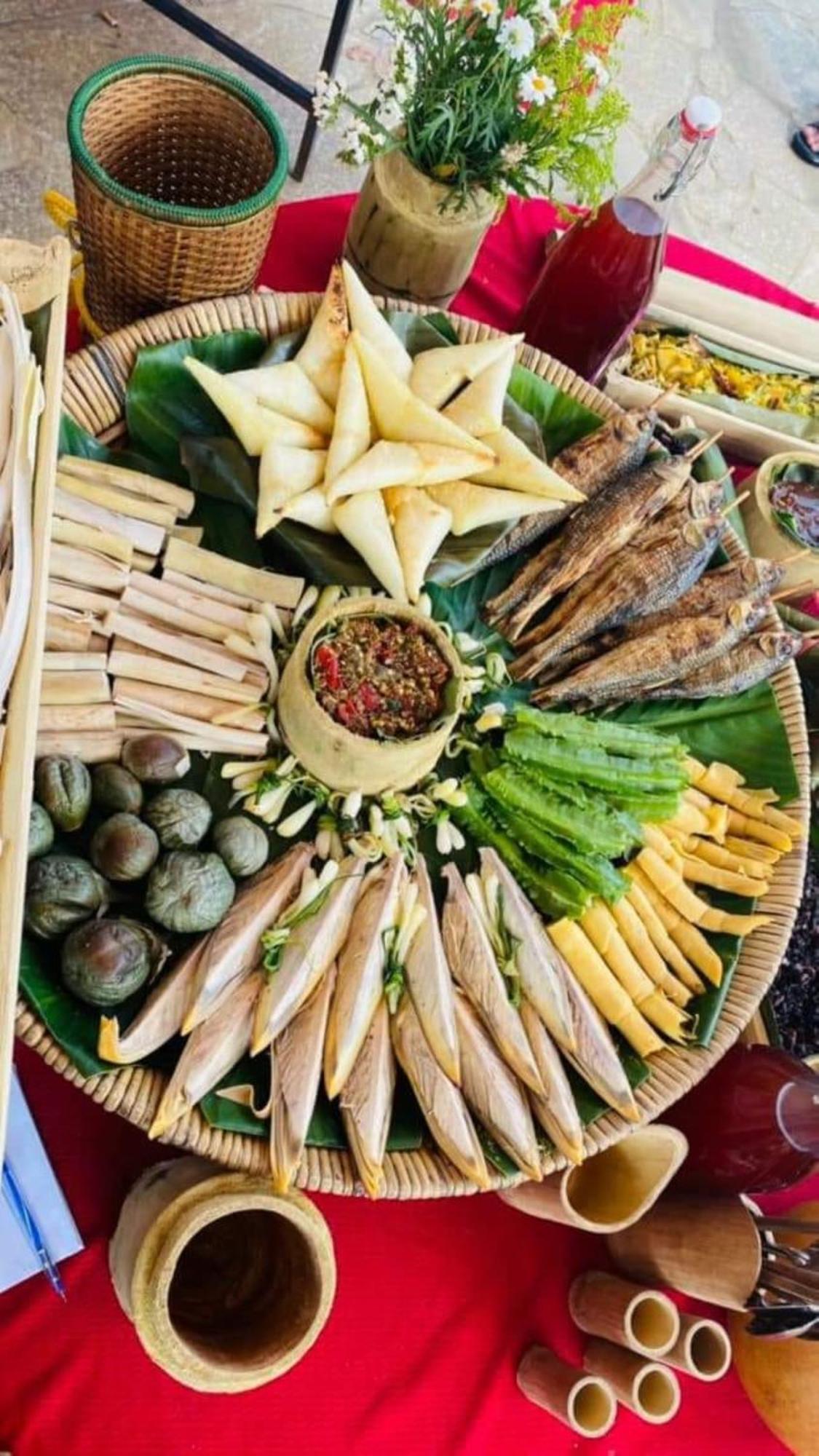 Homestay Ho Son - Thac Anor A Luoi Bagian luar foto